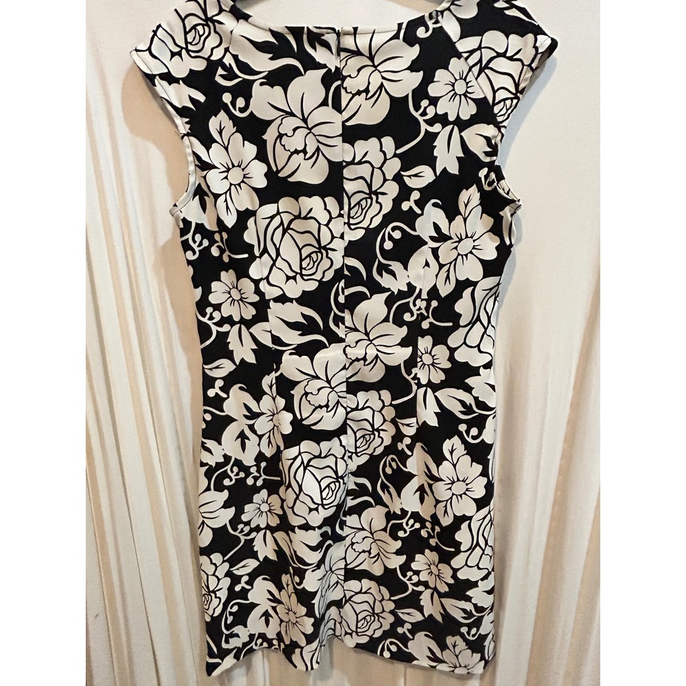 Kim Rogers Signature Dress Size 10 Black White Floral‎ Sleeveless Career